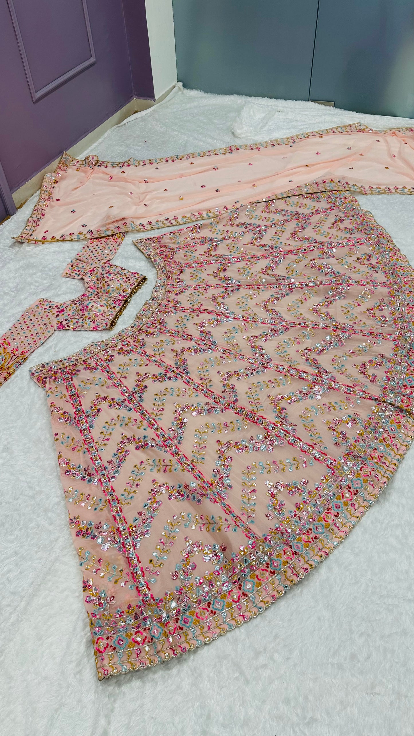 Lehnga Set With Dupatta